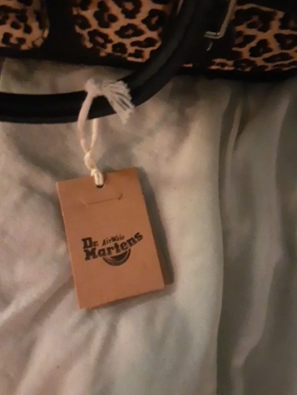Dr MARTENS KIEV LEATHER BAG